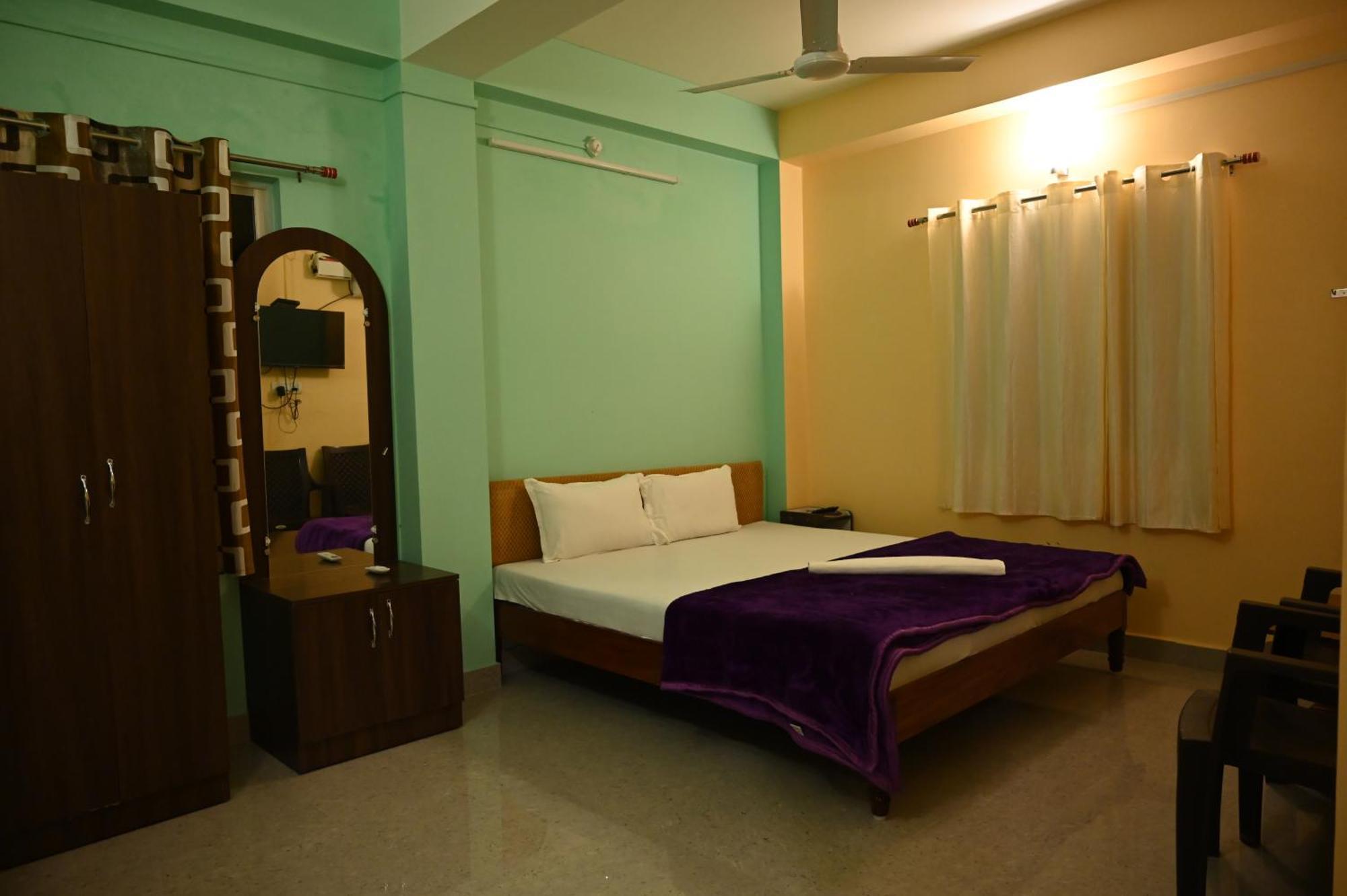 Homestay Royal Seaview Residency